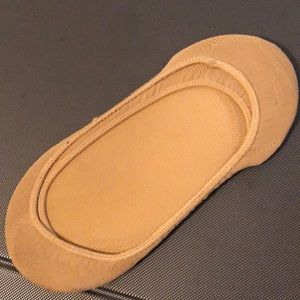 Nude Invisible Socks OSFM